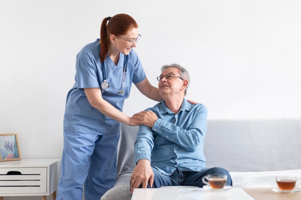 Aide familial avec son patient